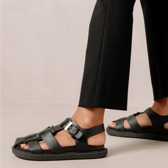 Alohas Backbone Black Leather Sandals - Picture 3 of 7